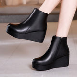 Autumn / Winter Short Boots Women's Round Head Slope Heel Middle Heel Large Size Women's Boots Thick Bottom Slope Heel Waterproof Table Martin Boot