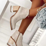 Size 2024 Embroidered Fashion Boots Women's Riveted Acrylic Crystal High-Heeled