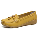 Women Shoes Spring Autumn Cow Leather Flats Women Footwear Slip On Loafers Mother Moccasins Shoes Female Large Size