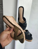 New Female Slippers Cut Out Summer Beach Sandals Fashion Women Slides Outdoor Slippers Indoor Slip Ons Flip Flops