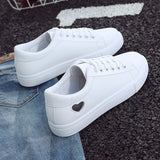 2022 Autumn Woman Shoes Fashion New Woman PU Leather Shoes Ladies Breathable Cute Heart Flats Casual Shoes White