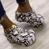 Popular Serpentine Small Hole Women Sandals Cute Slippers Platform Thick Bottom Back Strap Summer Ladies Casual