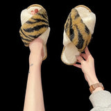 Mixed Colors Fluffy Slippers Autumn Winter Home Slippers Women Furry Fur Slides Outdoor Women's Sandals 2021 Flip