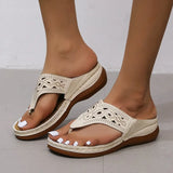 Breakj Large-Size Drill Toes Outside Wearing Beach Sandals Flat-Bottomed Loose Cake Bottom Slippers