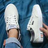 Arrival Men Sneakers Breathable Canvas Shoes Casual Soft Flax Lace-up Walking Sports Shoes Man Spring Flat