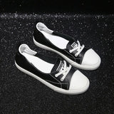 Canvas Shoes Shallow Flat Vulcanized Shoes Fashion Comfortable Lace-Up Casual Breathable White Black Shoes Female 2021