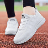 Casual Shoes Fashion Breathable Walking Mesh Lace Up Flat Shoes Sneakers Women 2019 Tenis Feminino White Vulcanized