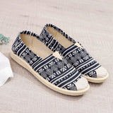 New Basic Female Flats Women Shallow Painting Canvas Shoes Ladies Slip-On Casual Shoes Breathable Fabric