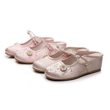Breakj And Summer New Style Outside The Home Wearing Thick Bottom New Chinese Style Lady Embroidered Plain Slippers