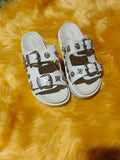 Size Slippers Female 2023 New Sweet Cool Belt Buckle Willow Nail Flat Slippers Wear Open Toe Word
