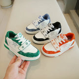 2023 New Fashion Leisure Children's Sports Shoes Boys' Net Face Medium Children's Velcro Running Shoes For