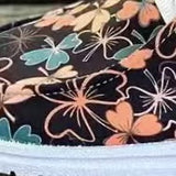 New Fashionable Canvas Shoes Tie Colors In Front Of The Printed Round Head, And The Lady Pedals Lazy