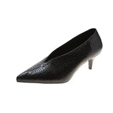 Shoes Women 2023 All-match Retro Women's Thick Heel Spring and Autumn New Pointed V Mouth Comfortable High