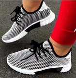 New Sneaker Women Flat Mesh Ladies Lace Up Vulcanized Shoes Casual Breathable Comfort Walking Shoes Female Plus Size