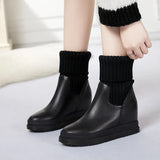 Leather Heightened With Plush Thread Short Boots Flat-Soled Martin Boots Thin Boots With Drill In The Middle Of The Thick