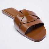 Flat Bottom Slippers Designer with The Same Women’s Shoes Summer New Slippers Woven with Comfortable Women’s Shoes