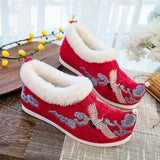 Flat Shoes Warm Winter Embroidered Chinese Ethnic Style Plus Velvet Female Cotton Shoes Pointed Toe 2021 Ladies