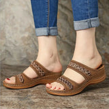 Breakj Size Thick Bottom Slippers Female Women Slippers Soft Bottom Car Suture Hollow Slippers