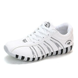 New Women Shoes Ladies Soft Fashion Flat Shoes Women Outdoor Walking Sneakers Women Casual Shoes Zapatos De Muje Plus