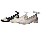 Breakj Shoe Net Shoe Sandals Bag Root Embroidered Cloth Shoes Low Heel Women's Shoes 2023 New National Wind New