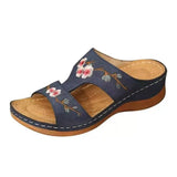 Breakj Size Slippers Female Hollow Out Car Stitching Flat Bottom Solid Color Thick Bottom Home A Foot Pedal Dew Toe Female Cool