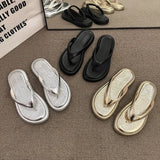 Silver Herringbone Slippers Women Wear 2024 New Fashionable Sandals On The Seaside Beach