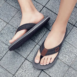 New Home Men Soft Slippers Summer Classic Beach Sandals Men Hand-sewn Flat Flip Flops PU Rubber Platform Adult