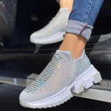 Size 2022 Fashion Rivets Woman Casual Shoes Thick Bottom Women Flat Shoes Slip-on Studded Rhinestone