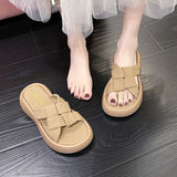New Platform Sandals Female Summer Wear Sense Sandals Light Summer Fashion Beach Flip-flops Female Slippers