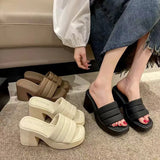 Breakj Cake Thick Bottom Cool Slippers Women Wear 2025 Summer Fashion Niche Women's Shoes Design Feel Beach One-Word Drag
