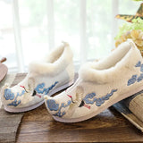 Flat Shoes Warm Winter Embroidered Chinese Ethnic Style Plus Velvet Female Cotton Shoes Pointed Toe 2021 Ladies