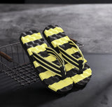 New Massage Flip Flops Men's Summer Trend Korean Version of The Color Matching Beach Shoes Slippers Mens Slippers
