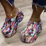 Hot Popular Serpentine Small Hole Women Sandals Cute Slippers Platform Thick Bottom Back Strap Summer Ladies Casual