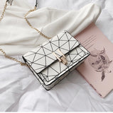 Women Shoulder Bags 2022 Summer New Korean Version of The Messenger Bag Handbag Chain Wild Crack Printing Wild Shoulder
