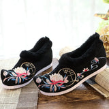 Flat Shoes Warm Winter Embroidered Chinese Ethnic Style Plus Velvet Female Cotton Shoes Pointed Toe 2021 Ladies