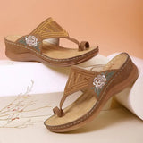 Women Wedge Shoes Soft Sole Vintage Ladies Sandals Embroidery Flower Casual Shoes For Women Comfy Mom Footwear Flip Flops