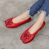2021 Soft Genuine Leather Flat Shoes Women Flats with Flowers Ladies Shoes Women Designers Loafers Slip