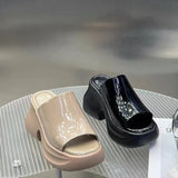 Breakj And Fish Mouth Slippers Women 2025 Summer New Patent Pine Cake Small Man Wearing A Word Cold Slippers