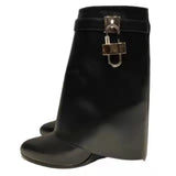 Breakj Autumn / Winter New Round Head Big Tube Around The Lock Buckle Shark Buckle Straight Tube Long Boots Wedge Trouser Boots