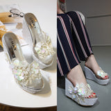 Sandals And Slippers Are Available In Stock. Korean Fashion Beaded Flowers Summer Transparent Slope Thick-Soled