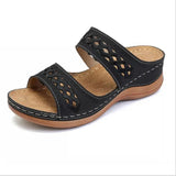 Breakj Size Thick Bottom Slippers Female Women Slippers Soft Bottom Car Suture Hollow Slippers