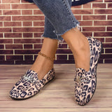 The Autumn Of 2025, The New Flying Shallow Chain Wears Casual Flat-Soled Single Shoes On The Outside Of The Large-Size Single