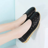 Women Casual Shoes Leather Slip-on Lofers Ladies Non-slip Flats Shoes Cut Out Breathable Women's Moccasins Zapatos