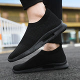 Popular Style Pure Black Summer Men's Shoes Breathable Trend Sports Leisure Shoes Men's Flying Mesh Running