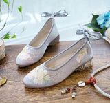 Breakj Shoe Net Shoe Sandals Bag Root Embroidered Cloth Shoes Low Heel Women's Shoes 2023 New National Wind New