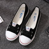 Canvas Shoes Shallow Flat Vulcanized Shoes Fashion Comfortable Lace-Up Casual Breathable White Black Shoes Female 2021