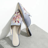 Embroider Floral Shoes Ladies Pointed Toe Slippers Silk Mules Woman Low Heels Slides Flat Sandals Femmes Outside