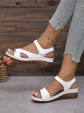 Color Hollow Thick-Spowed Sandals Women Large Size Magic Belt Light Beach Cool