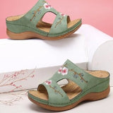Breakj Size Slippers Female Hollow Out Car Stitching Flat Bottom Solid Color Thick Bottom Home A Foot Pedal Dew Toe Female Cool