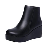 Autumn / Winter Short Boots Women's Round Head Slope Heel Middle Heel Large Size Women's Boots Thick Bottom Slope Heel Waterproof Table Martin Boot